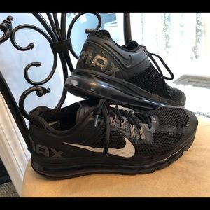 Women’s Nike air max size 9.5